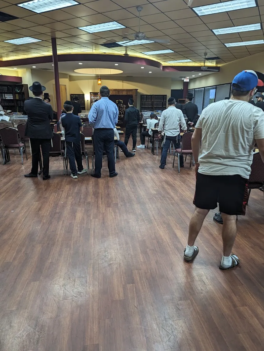 Ahavas Torah : The Scottsdale Torah Center — foto 6