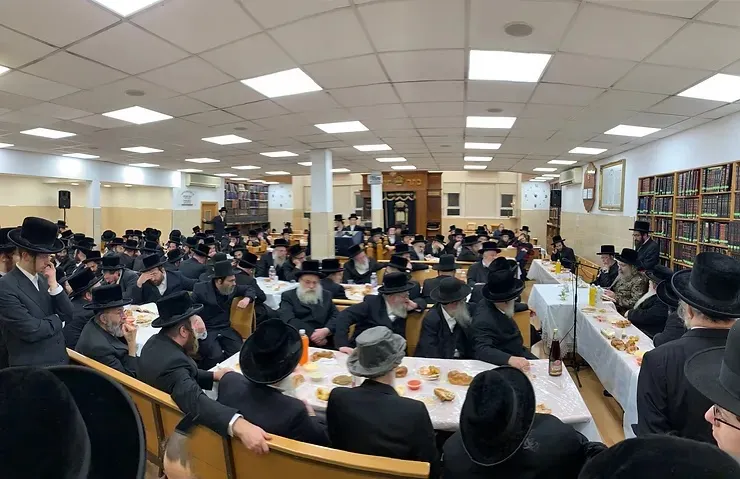 Ahavat Israel Wiznitz Synagogue