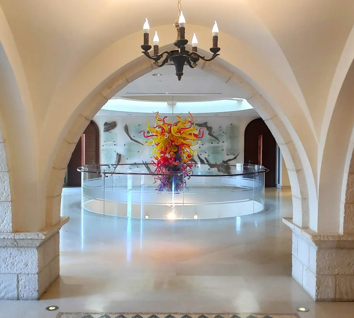 Aish World Center — foto 10