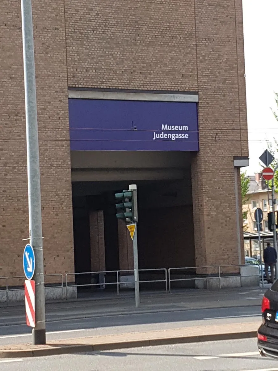 Alter Jüdischer Friedhof Battonnstraße — foto 2