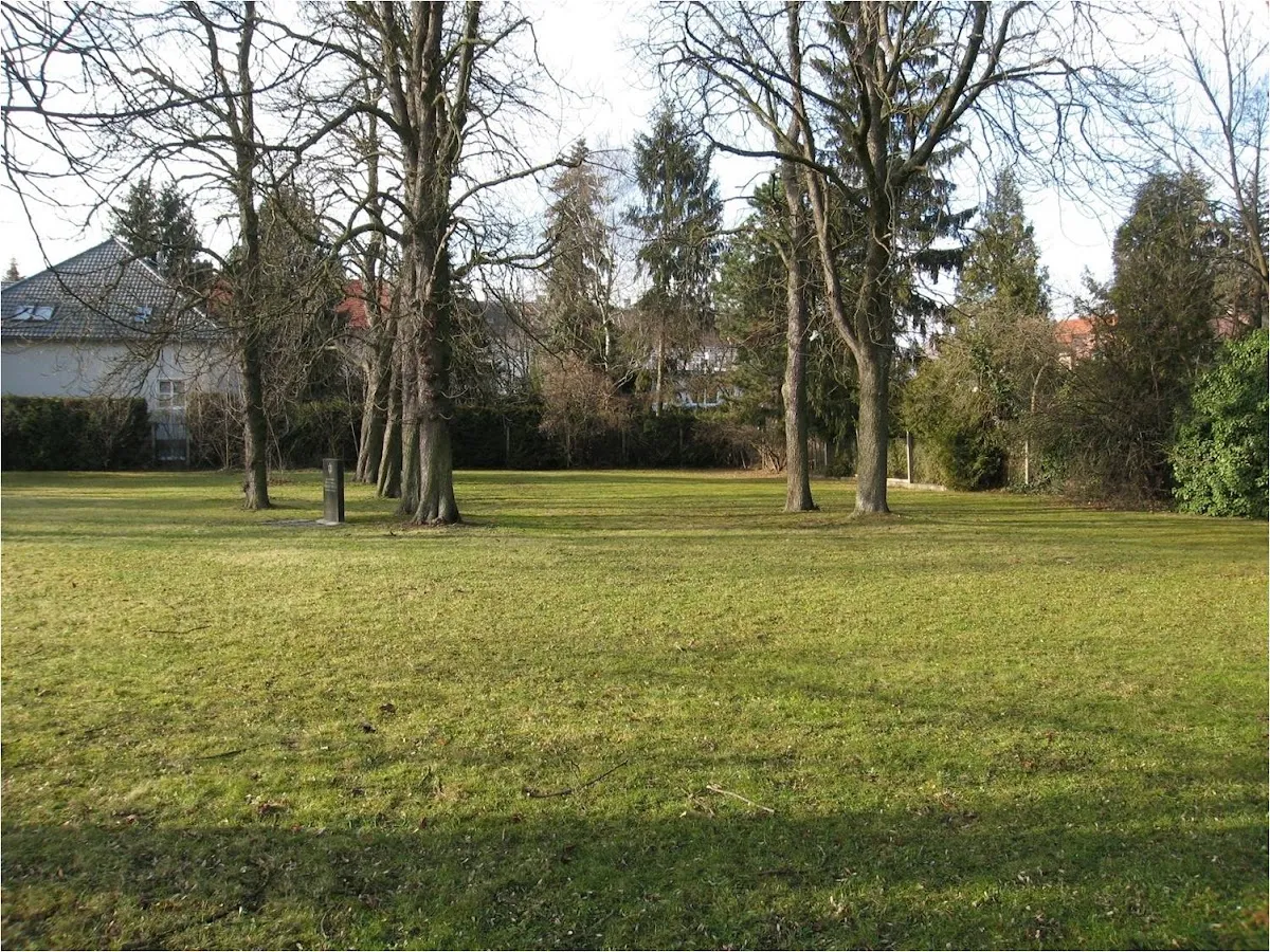 Alter Jüdischer Friedhof St. Pölten — foto 3
