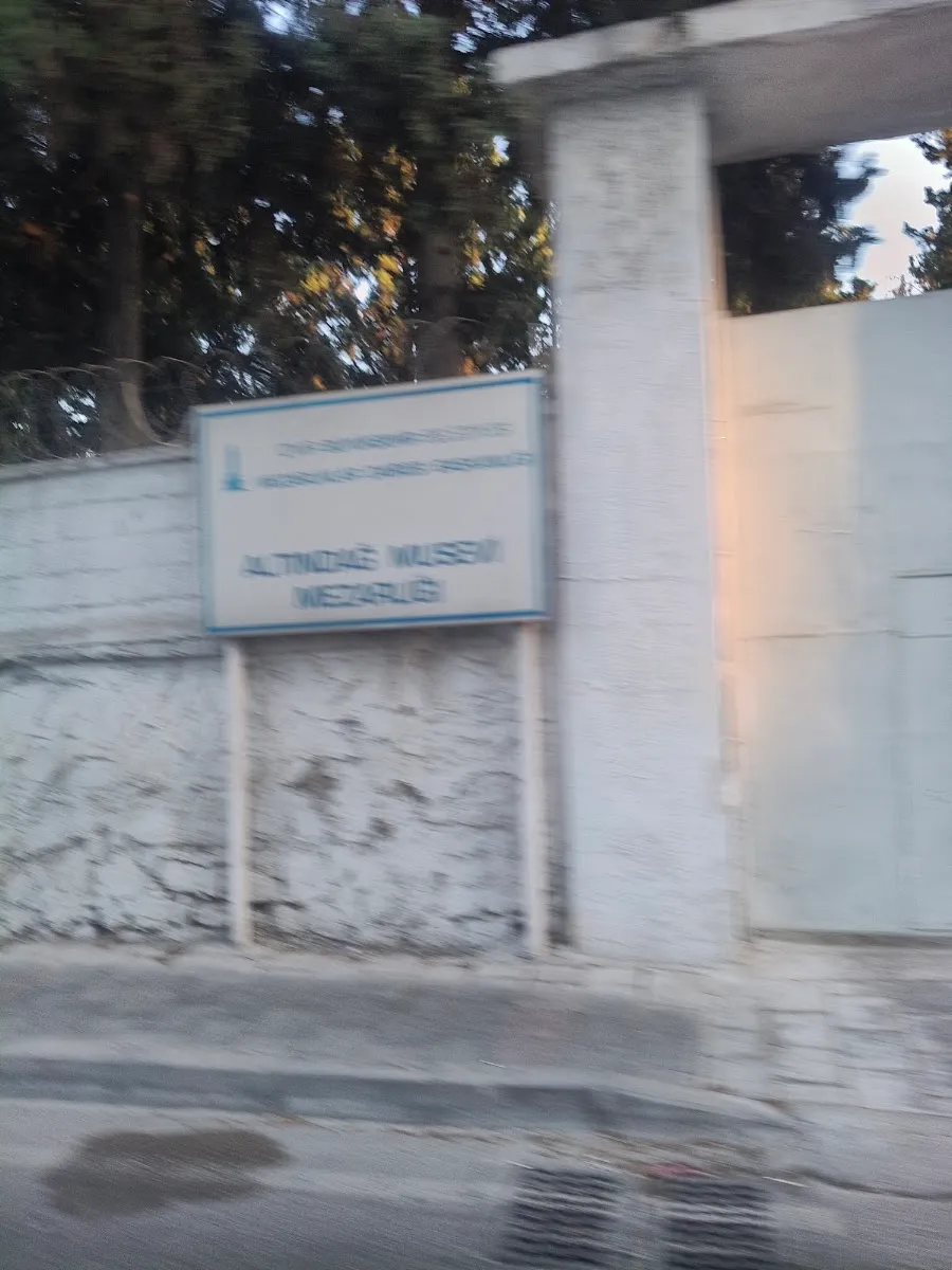 Altındağ Yahudi Mezarlığı (İzmir) — foto 3