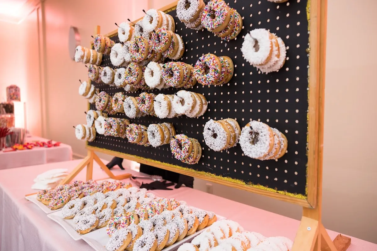 Amazing Donuts