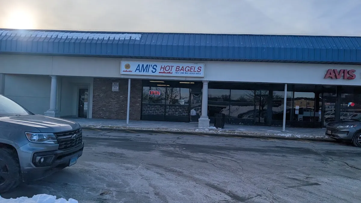Ami’s Hot Bagels — photo 3