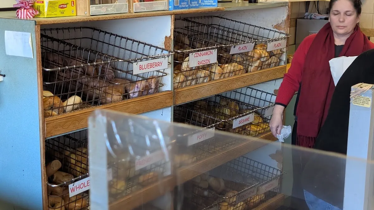 Ami’s Hot Bagels — photo 4