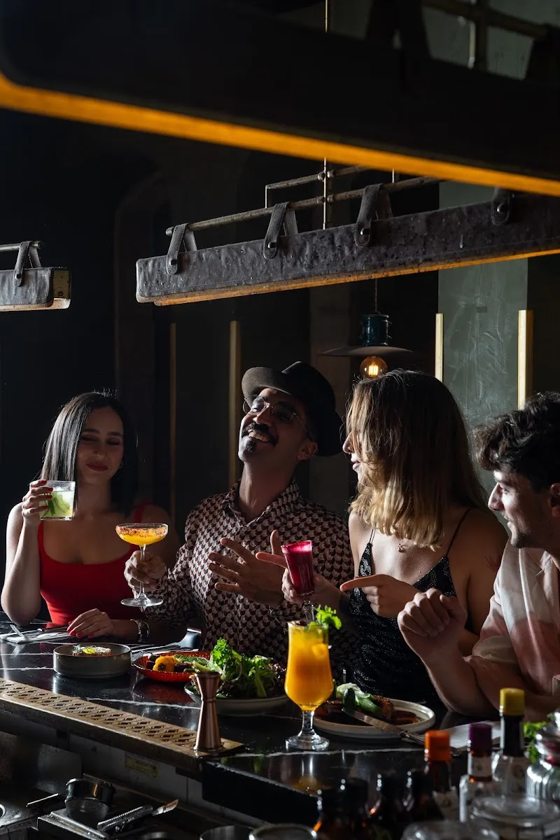 Andalucia Cocktails & Tapas — foto 4