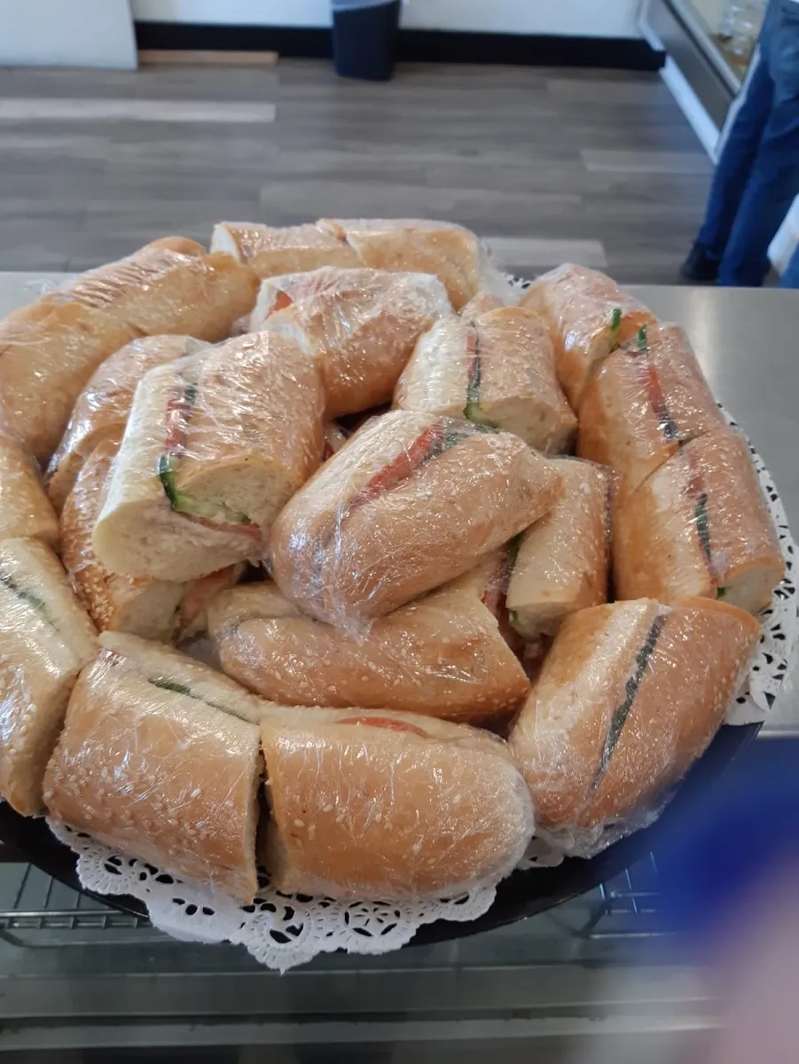 Ángel Bakery & Cafe — photo 9
