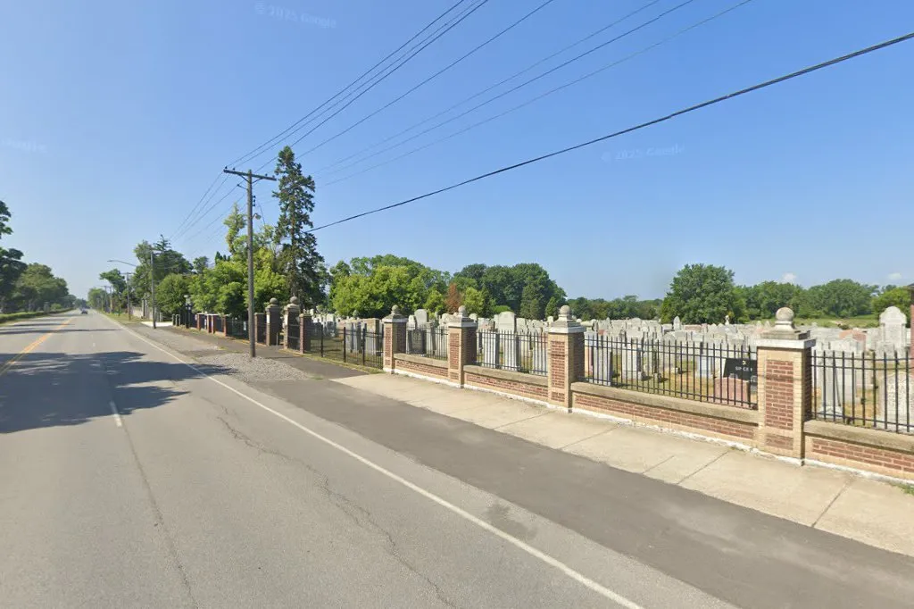 Anshe Lubavitch (The Lubavitch Synagogue) Cemetery — photo 2