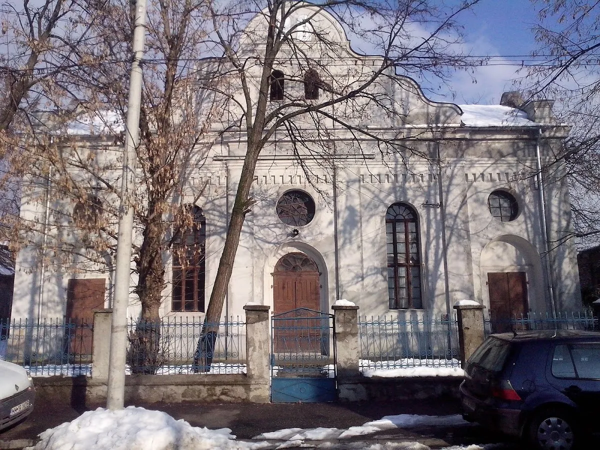 Antigua sinagoga de Baia Mare — foto 6