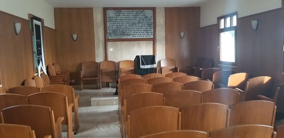 Arnavutköy Musevi Mezarlığı — photo 3