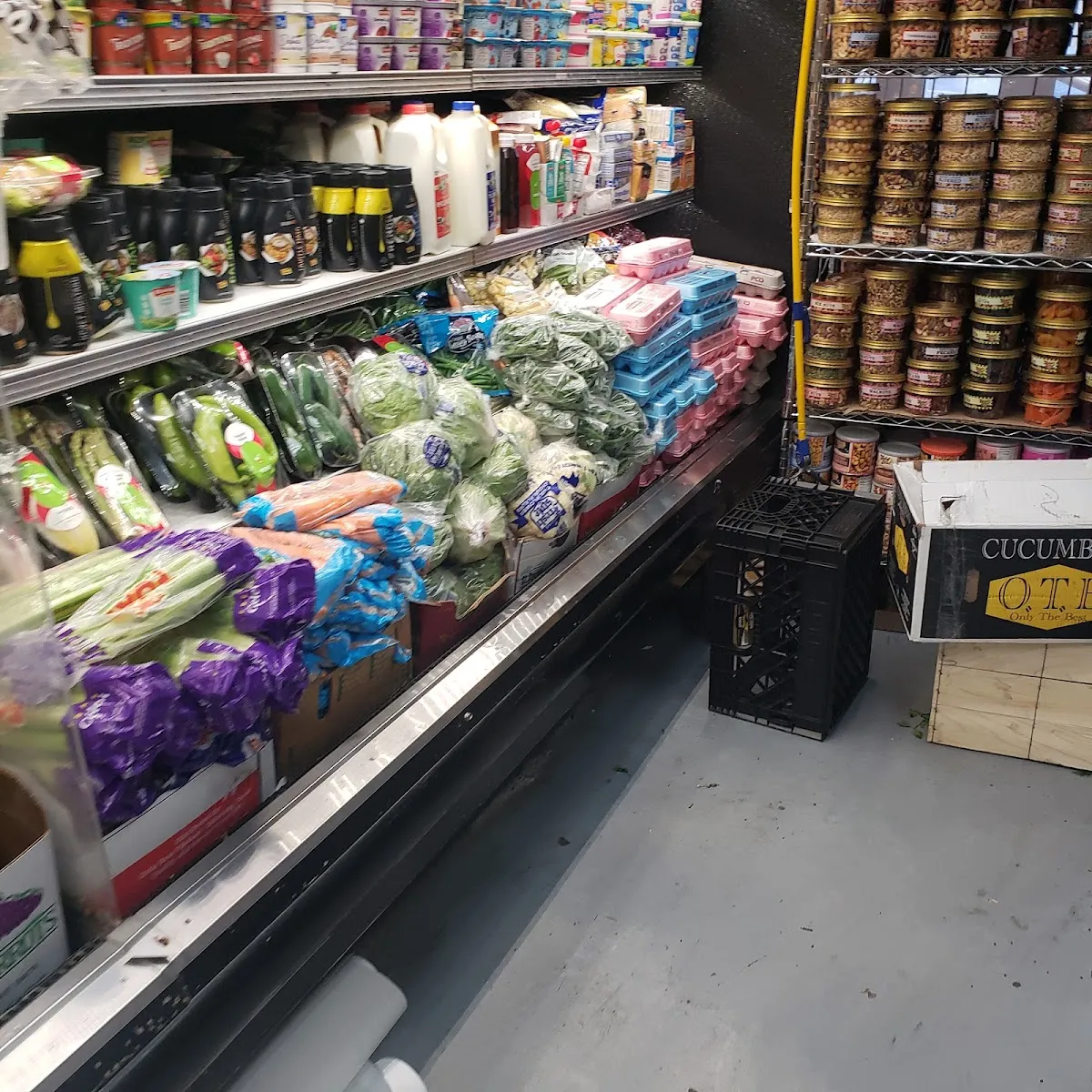 Aron's Fruit Emporium — photo 5