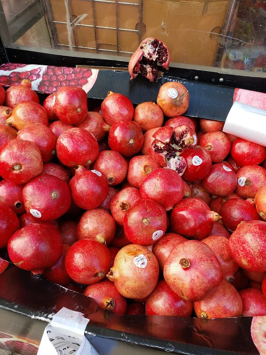 Aron's Fruit Emporium — photo 8