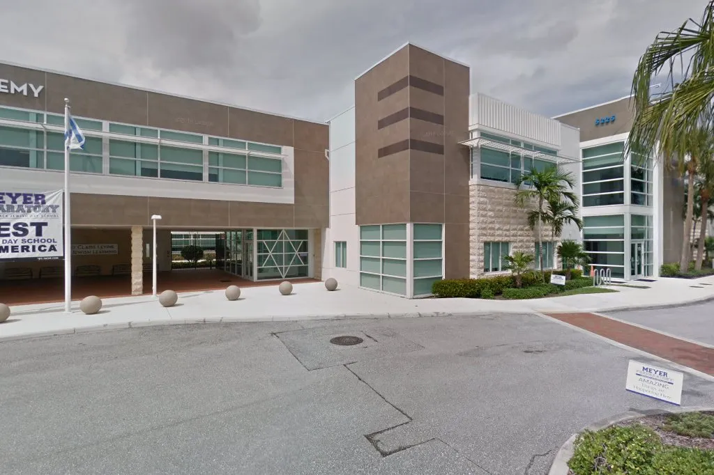 Arthur I. Meyer Jewish Preparatory School — foto 3