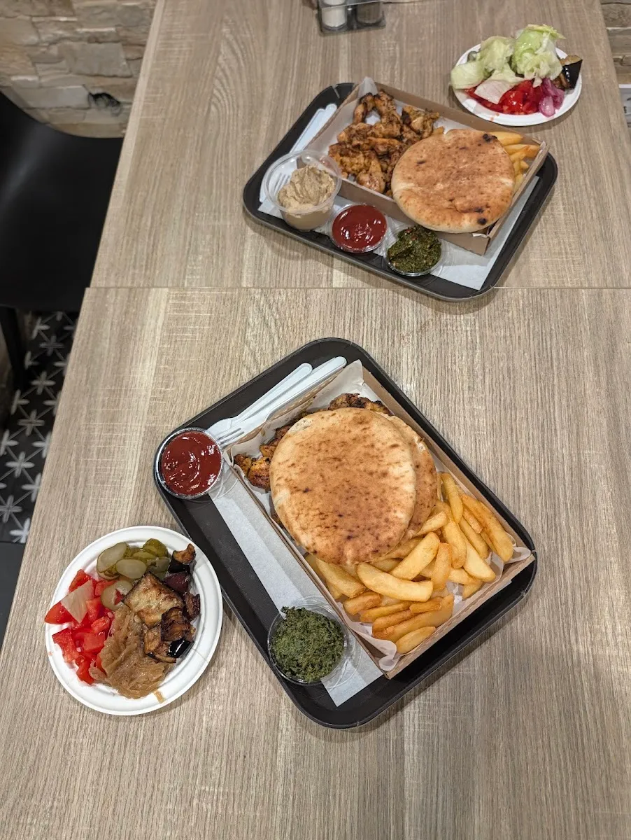 Ashis' Israeli street food — photo 2