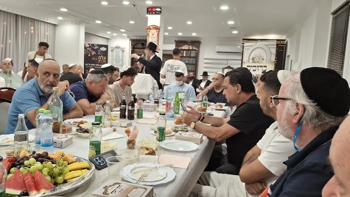 Ateret Herzliya Synagogue and Kollel — foto 4