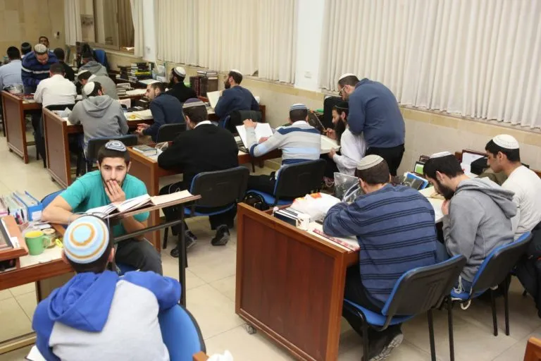 Ateret Mordechai Zionist Yeshiva Safed — foto 3