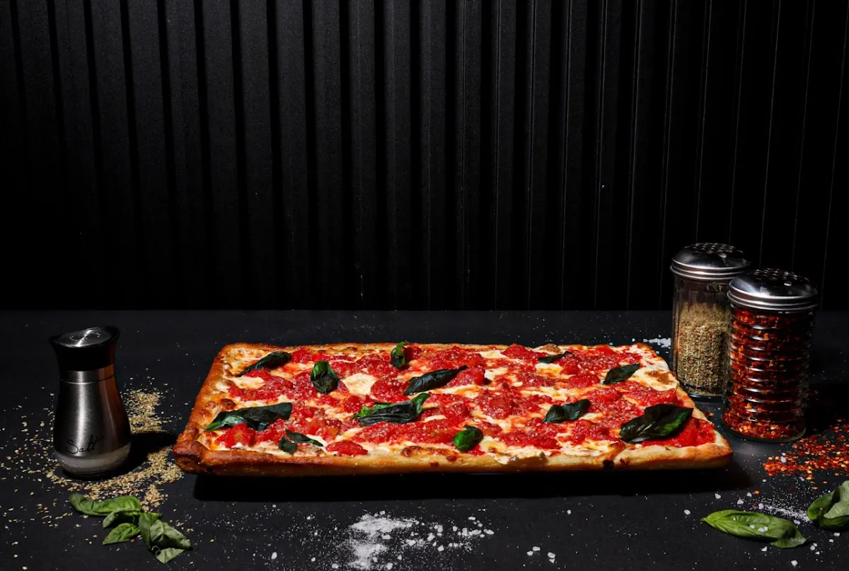 Ave J Pizza