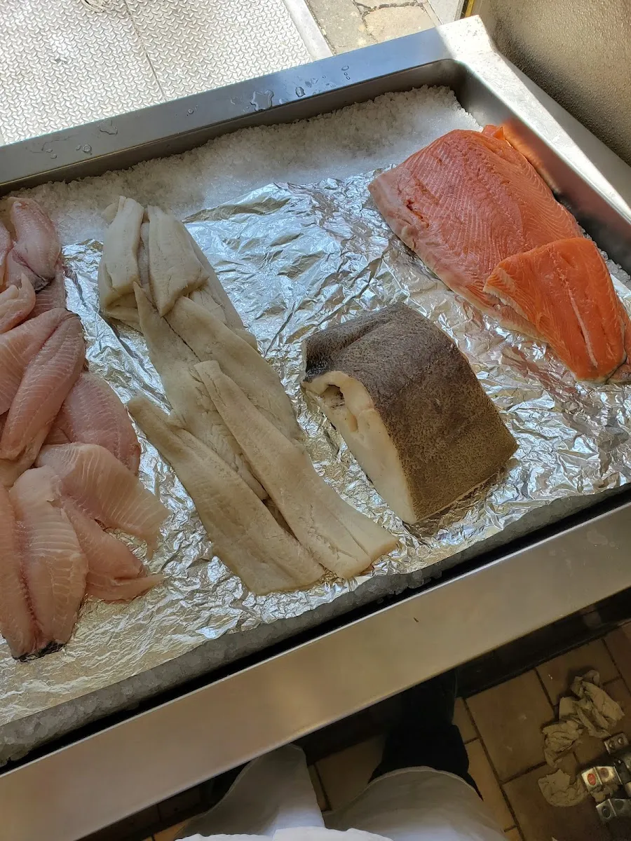 Avenue J Fish Center — photo 9