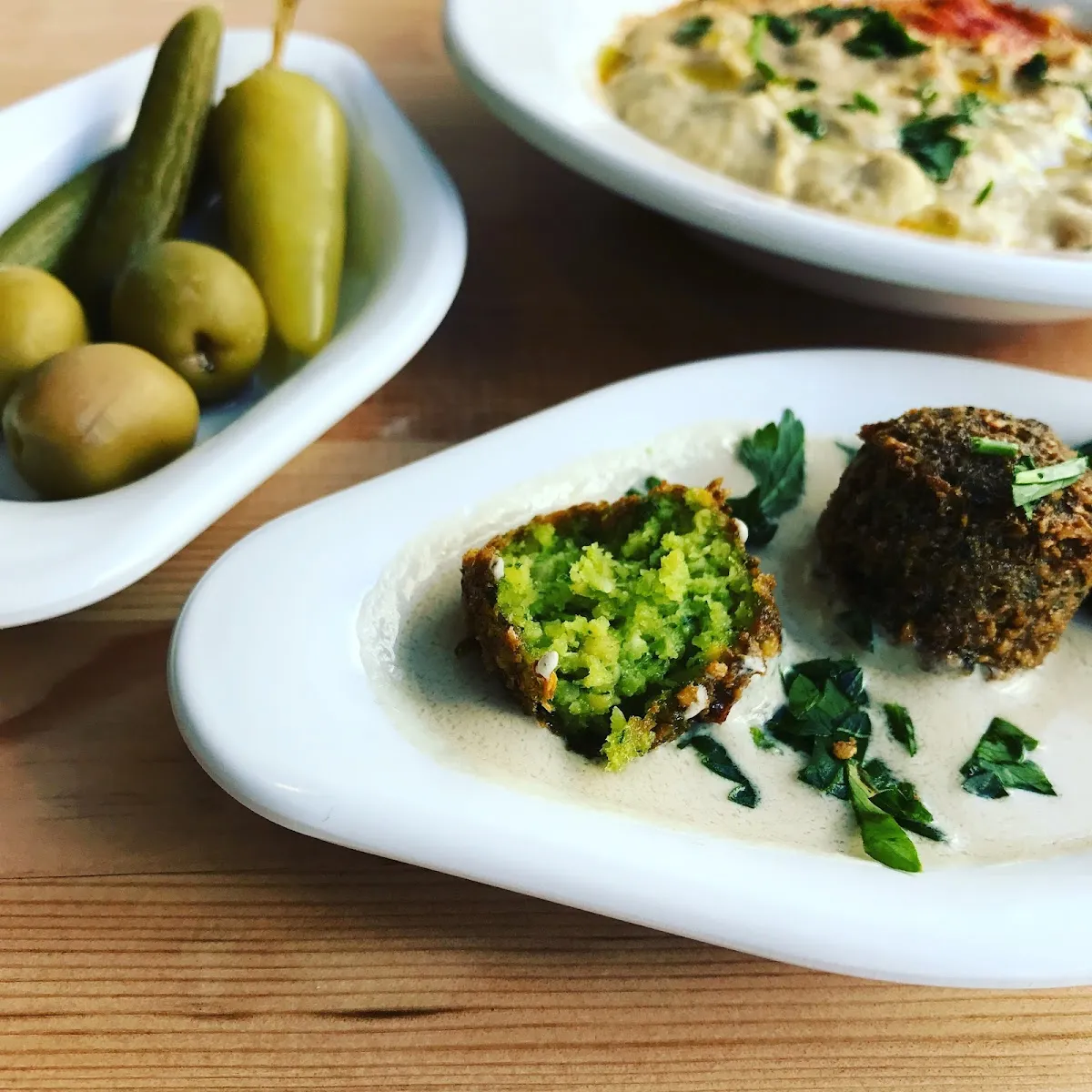 Aviv Hummus Bar — foto 5