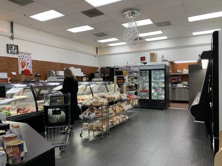 Avraham's Glatt Kosher Meat Market — photo 3