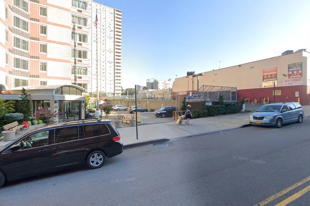B'nai B'rith Housing Foundation de Queens — foto 2