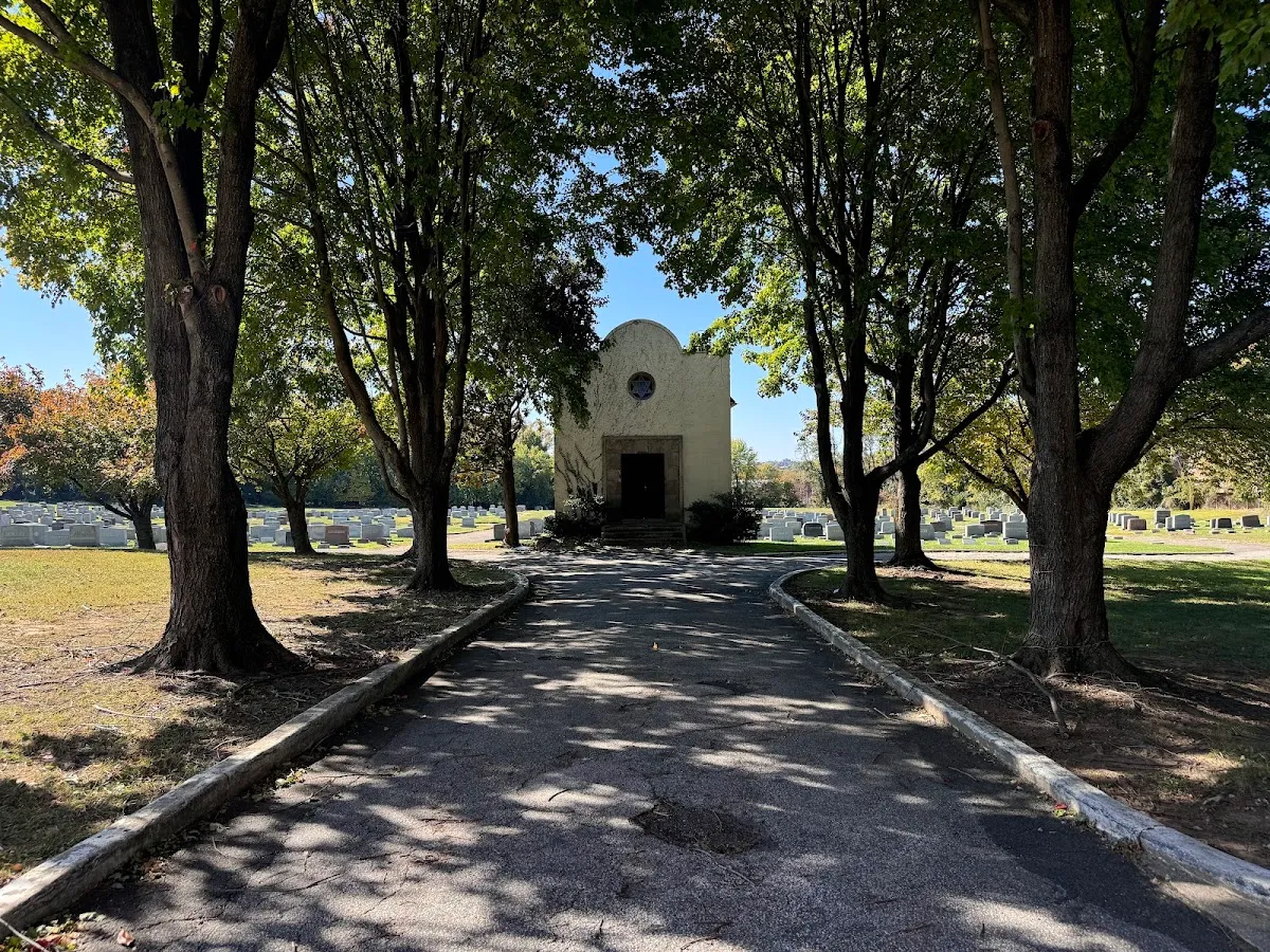 B'nai Israel Cemetery — foto 4