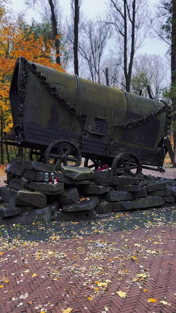 Babyn Yar Holocaust Memorial — foto 2