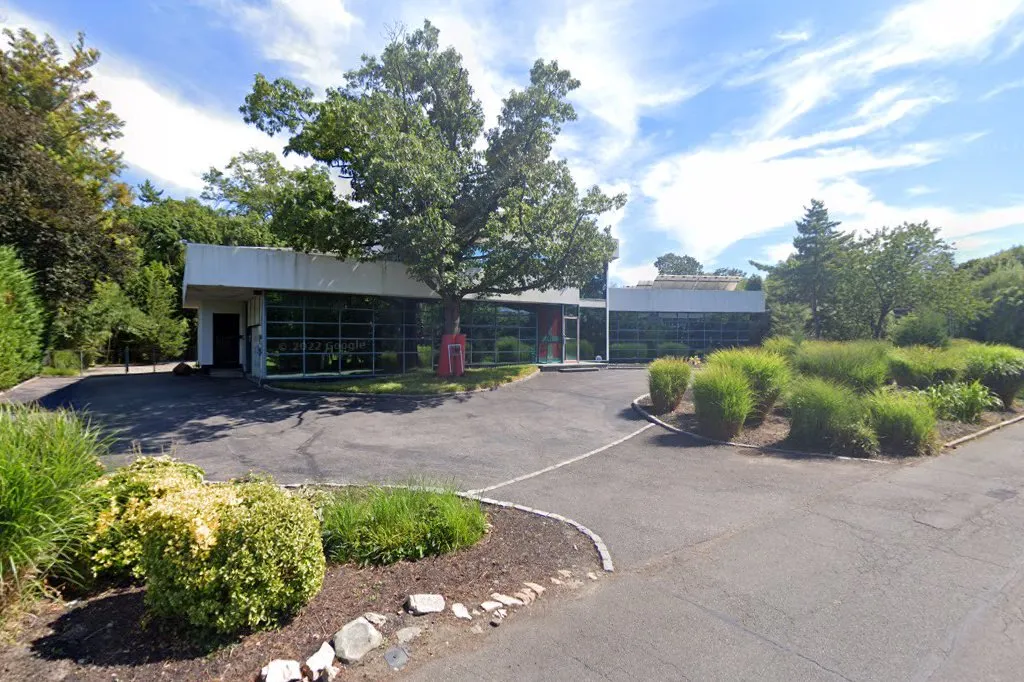 Back Lawrence Shul