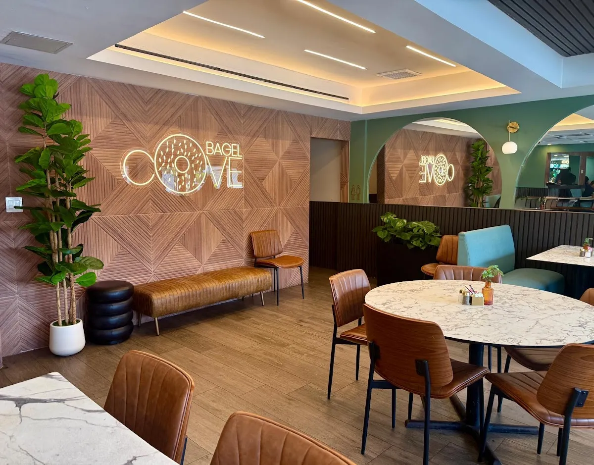 Bagel Cove Restaurant and Deli — photo 8