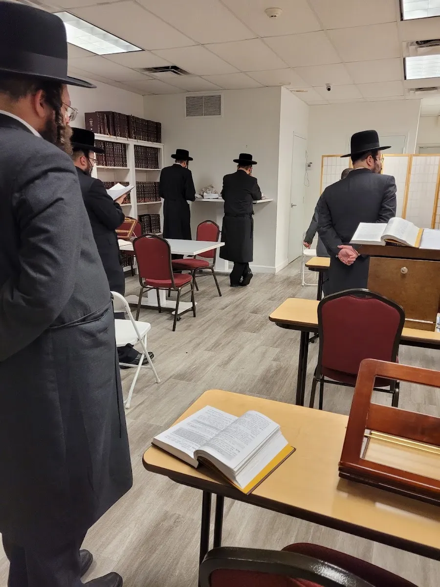 Bais Mordechai Shul — foto 6