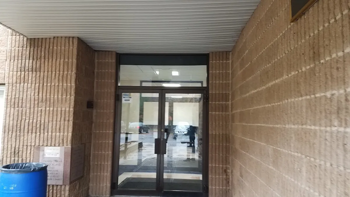 Bais Yaakov Elementary — photo 3