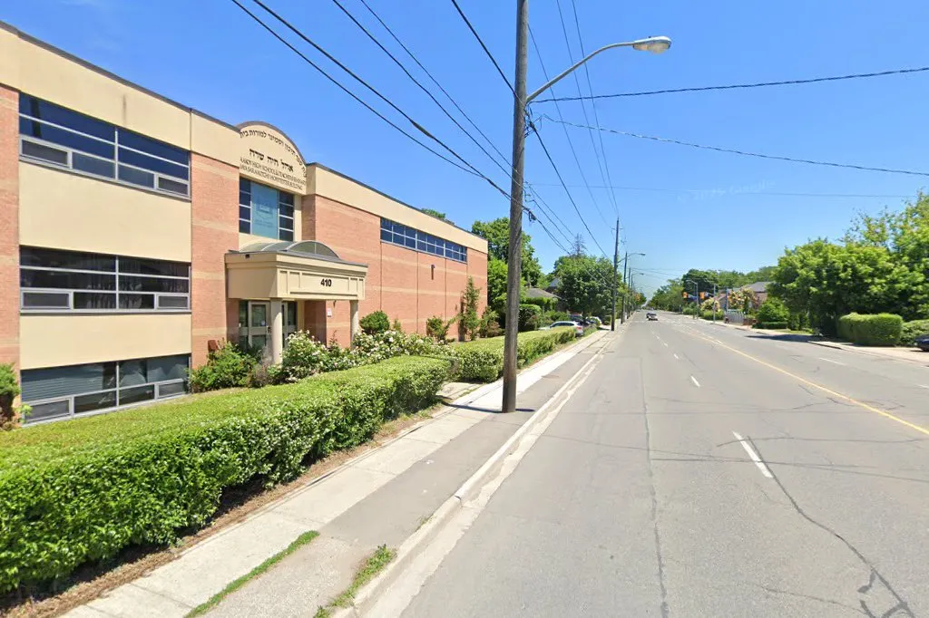 Bais Yaakov High School Toronto — foto 2