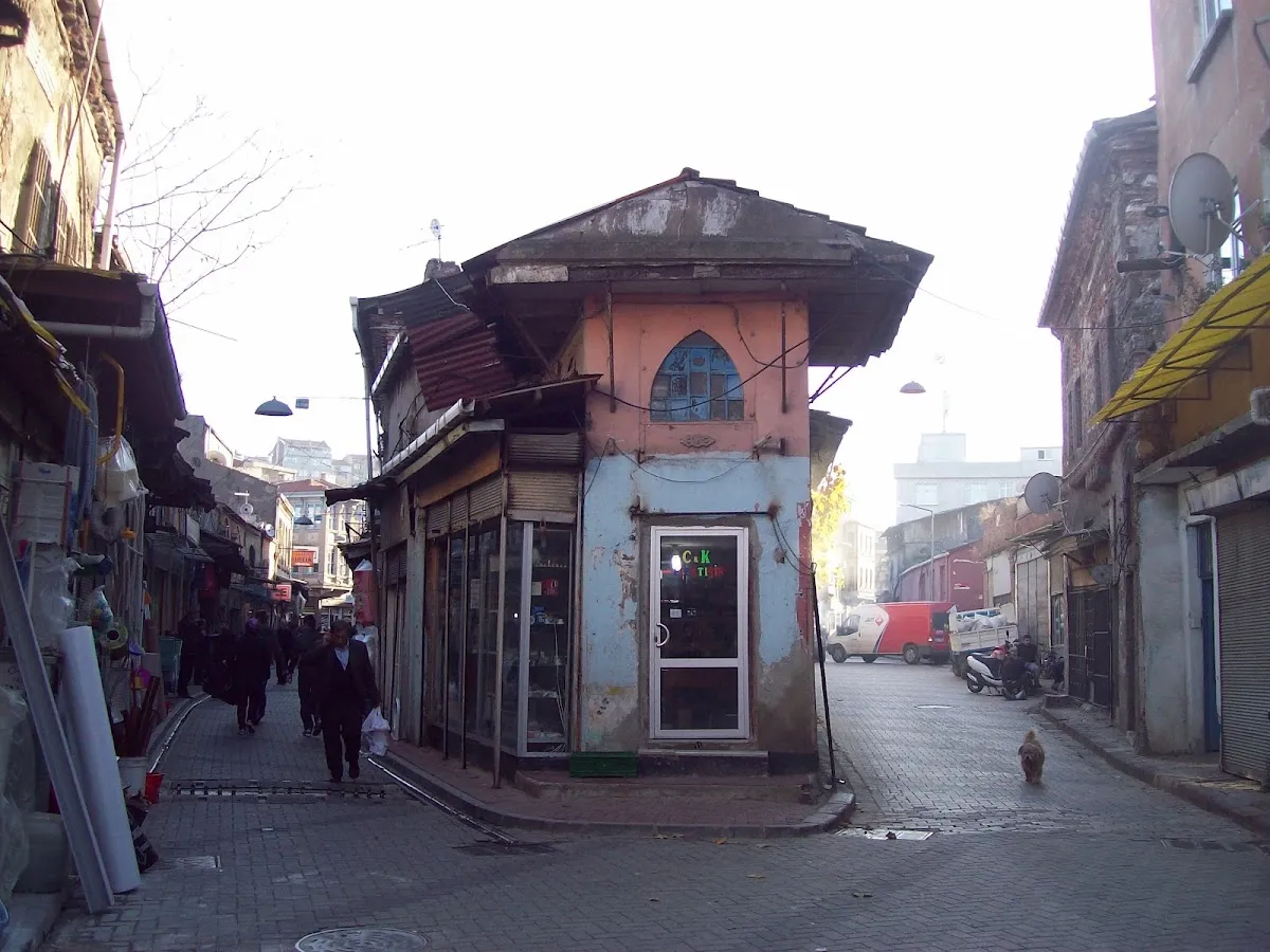 Balat Yanbol Sinagogu — photo 8