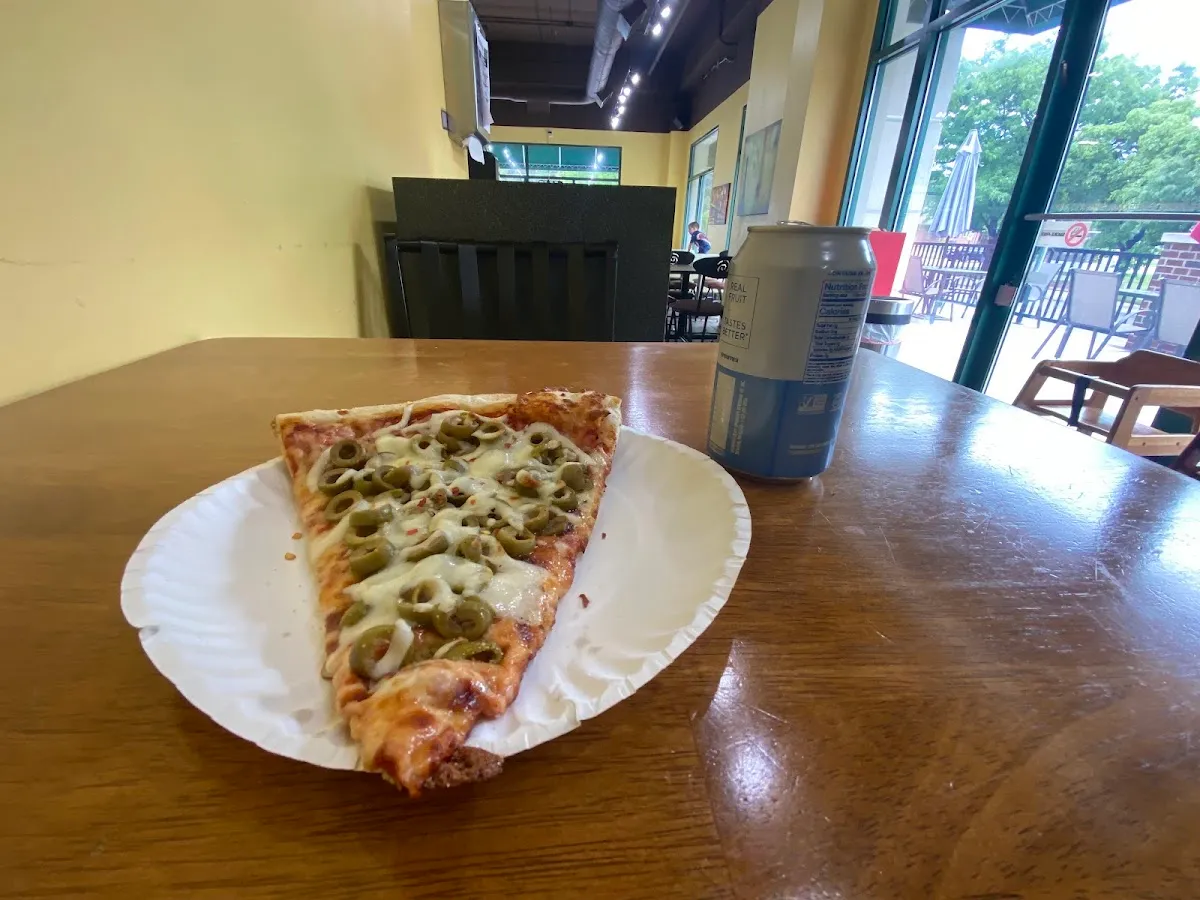 Basil Pizza — photo 7
