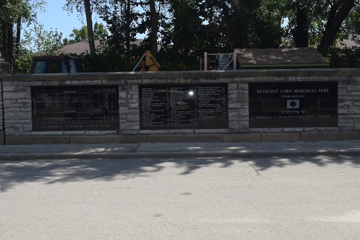 Bathurst Lawn Memorial Park — photo 2