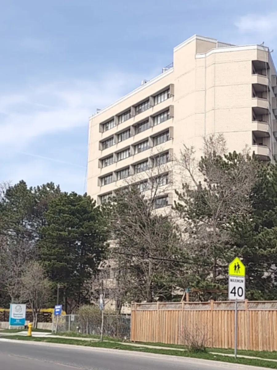 Baycrest Terraces — photo 2