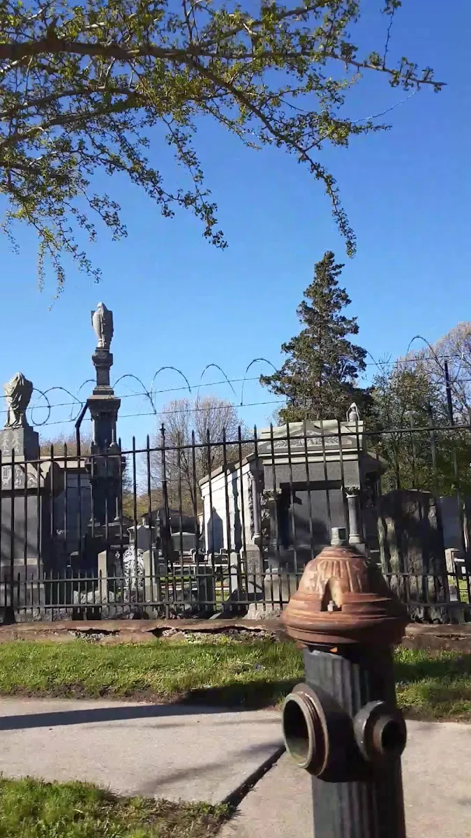 Bayside Cemetery — foto 2