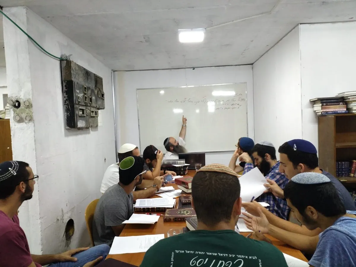 Be'er HaTechiya Yeshiva — foto 9