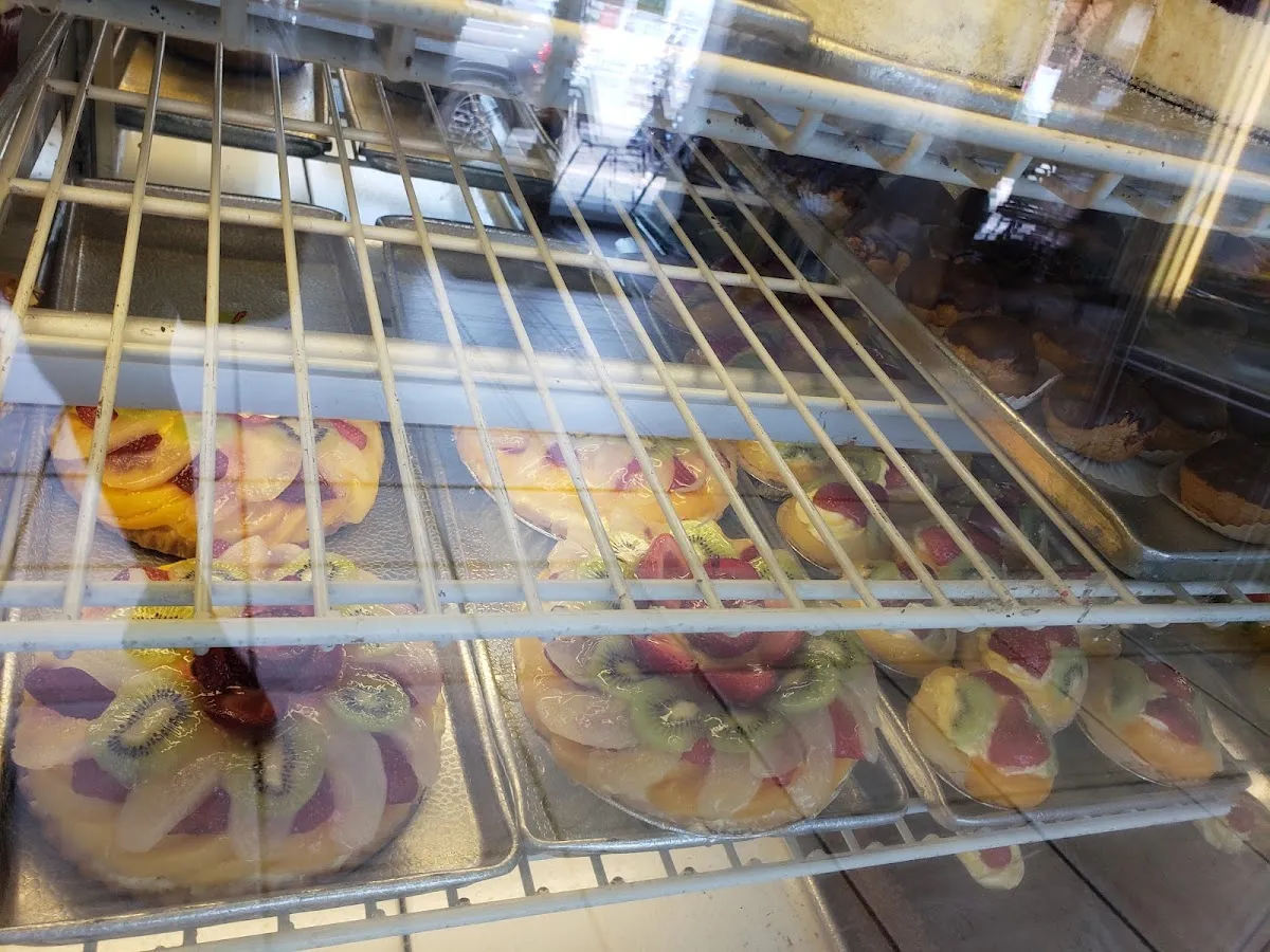 Bea's Bakery — photo 10