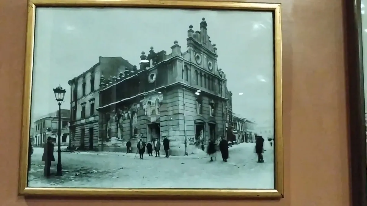 Beis Aharon V'Yisrael Synagogue — foto 3