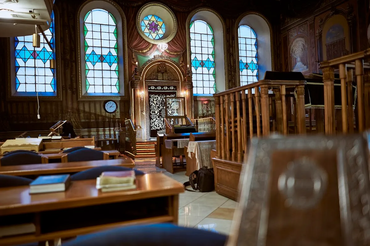 Beis Aharon V'Yisrael Synagogue — foto 4