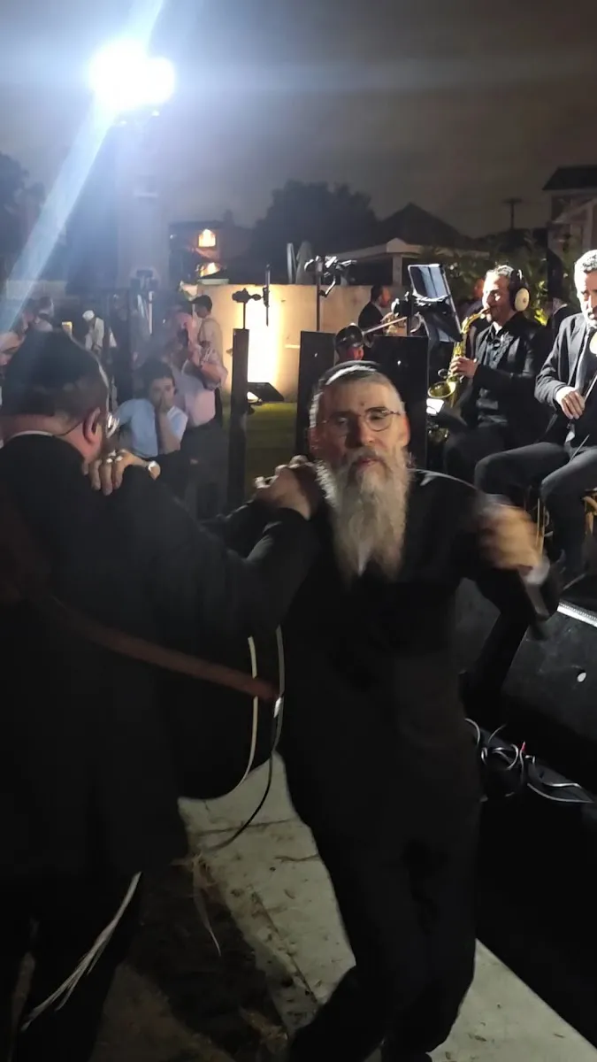 Beis HaKnesses of North Woodmere — photo 2