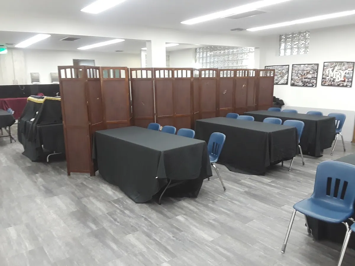 Beis Knesses of Los Angeles (BKLA) — foto 8