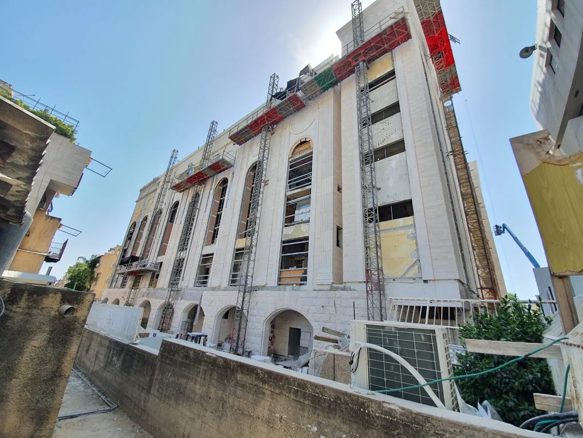 Beit Vizhnitz Synagogue — foto 6