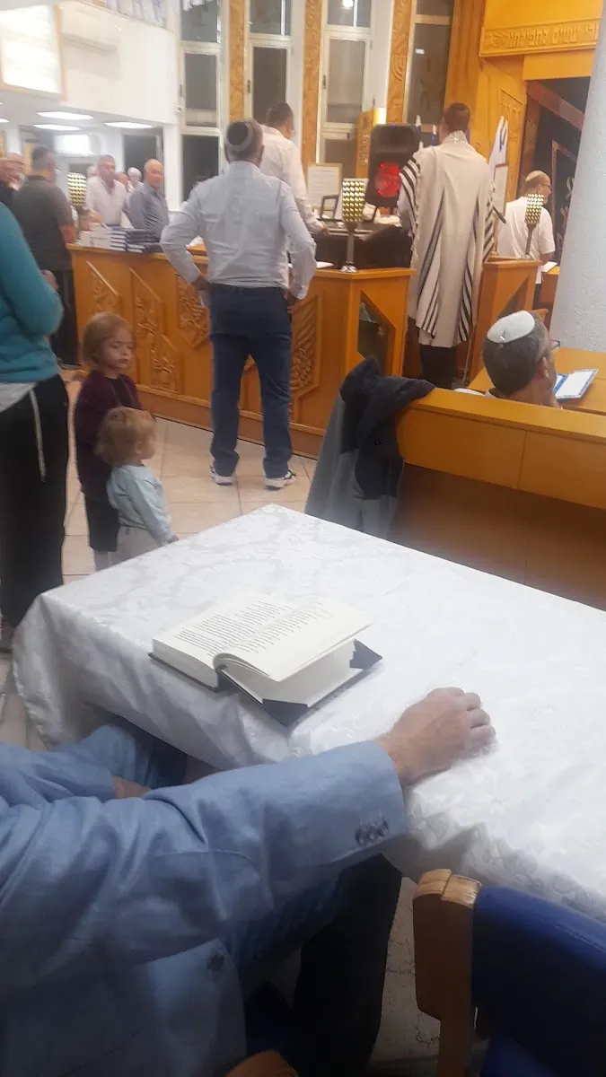 Beit Zeltzer Synagogue — foto 3