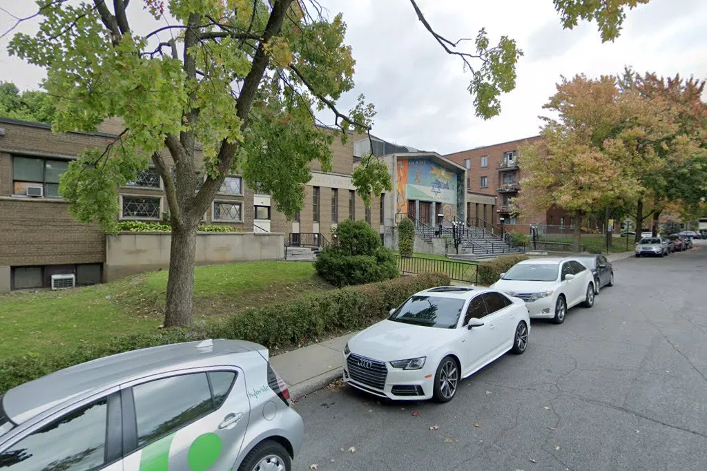 Belz Yeshiva Ketana — foto 2
