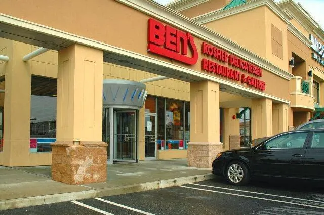 Ben's Kosher Delicatessen Restaurant & Caterers (Carle Place)