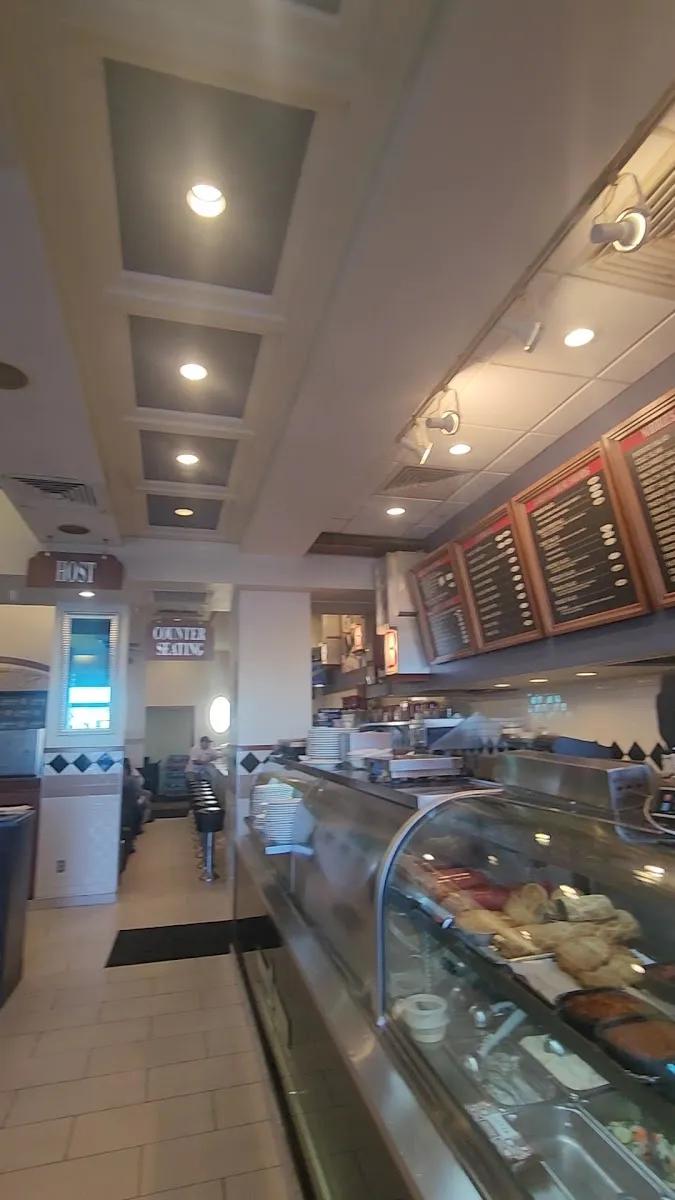 Ben's Kosher Delicatessen Restaurant & Caterers (Carle Place) — photo 5