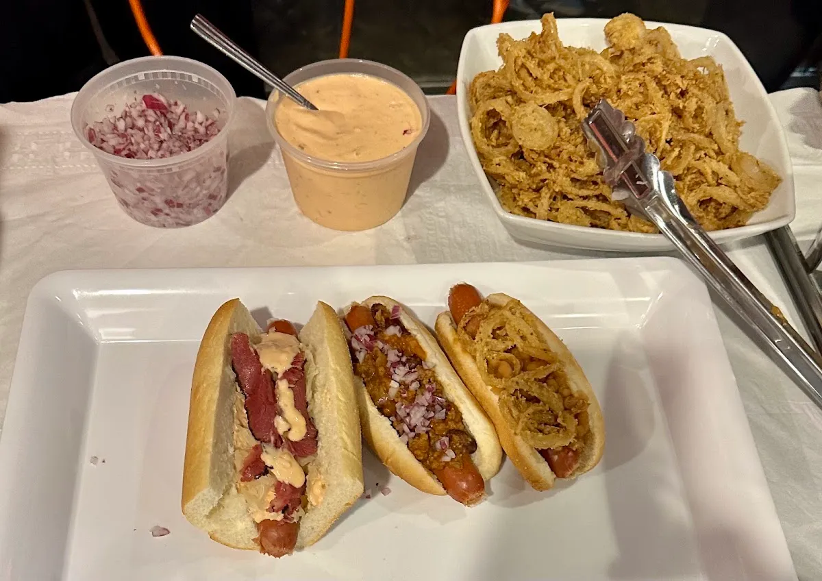Ben's Kosher Delicatessen Restaurant & Caterers — foto 9