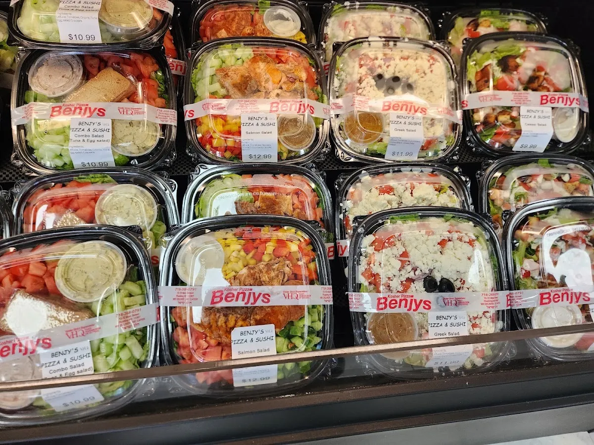 Benjy's Kosher Pizza Dairy Restaurant & Sushi Bar — foto 8
